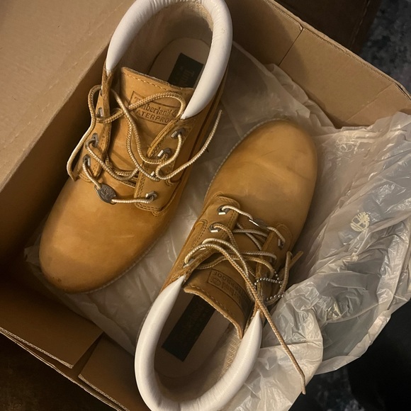 Timberlands - Picture 4 of 4